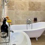 호텔 Du Domaine De La Groirie - Le Mans Ouest 4*