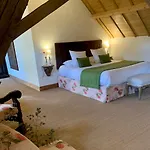 Du Domaine De La Groirie - Le Mans Ouest 호텔