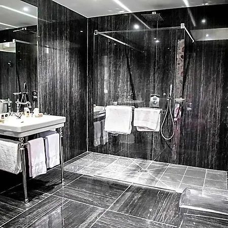 Hotel Du Domaine De La Groirie - Le Mans Ouest 4*